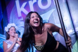 kronopios karaoke fotos fotos kronopios cantobar fotos karaoke kronopios instagram kronopios bar gente cantando karaoke en buenos aires kronopios